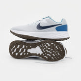 NIKE (Revoloution 7)