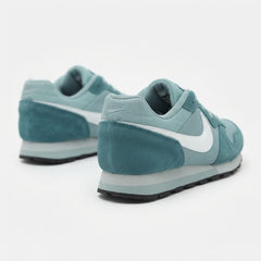 NIKE  (MD Runner 2)