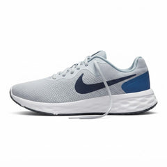 NIKE  (Revoloution 7)